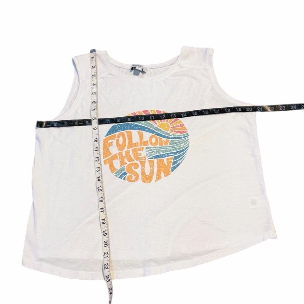 EVEREVE Women’s White “Follow the Sun” Graphic Tank Top Size Large - Picture 6 of 6